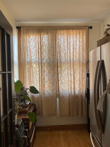 Pantry - 2525 S Whipple St