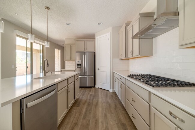 Building Photo - Gorgeous Pulte Townhome Available Now!