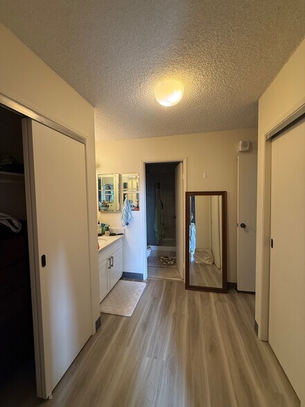 Building Photo - 55 S Kukui St