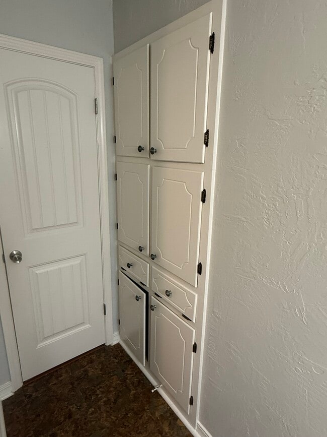 Building Photo - 304 Patriot Cir