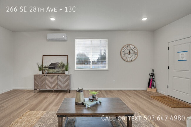 Building Photo - 266 SE 28th Ave
