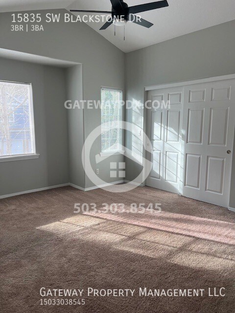 Building Photo - 15835 SW Blackstone Dr