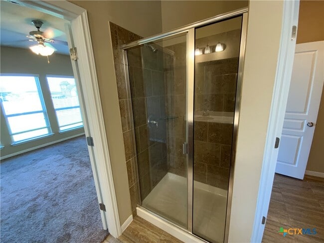 Building Photo - 707 Dunford Dr