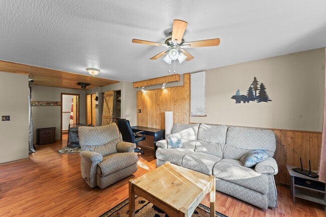 Building Photo - 108 Southgate Rd