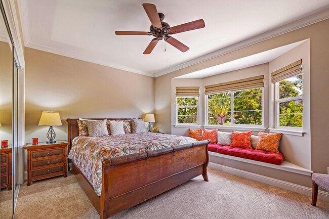 Building Photo - 3-bedroom, 2.5-bath unit | Kai Malu