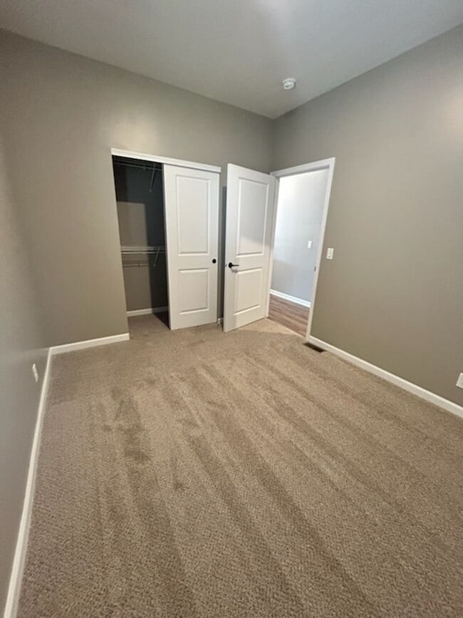 Building Photo - Modern Comfort Meets Effortless Living at ...