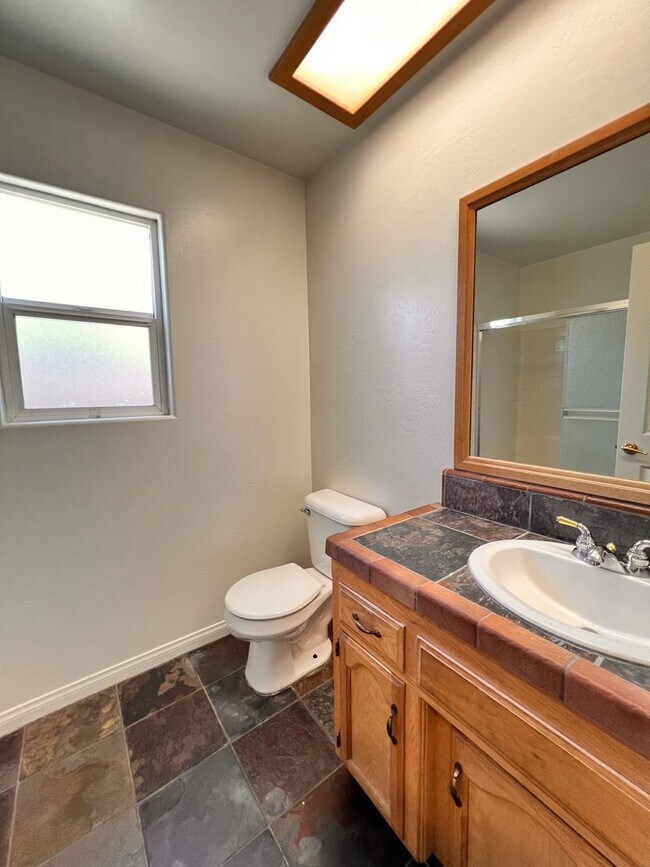 Building Photo - SOUTHWEST BAKERSFIELD- POOL