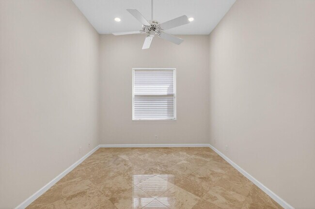 Building Photo - 7032 Vivaldi Ln