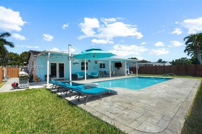 Building Photo - 8040 SW 196th Terrace