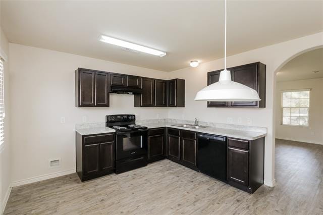 Building Photo - 1605 Cardinal Dr