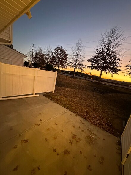 Building Photo - 3710 Aldeburgh Rd SW