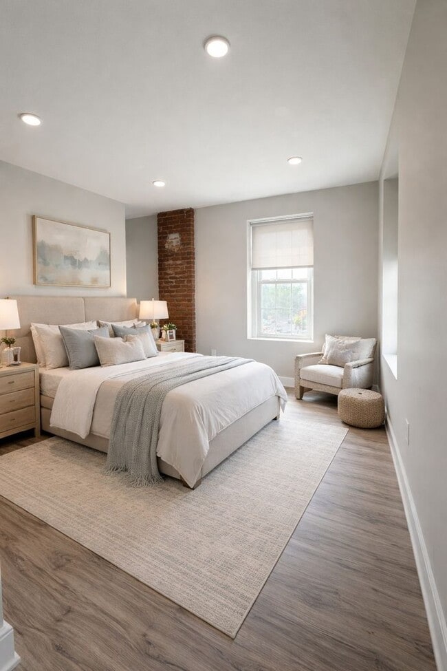 Building Photo - 2BR + Bonus Space in Downtown Somerville