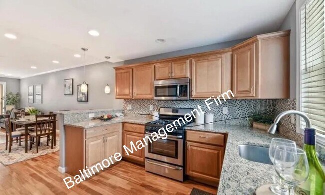 Building Photo - 626 S Macon St.