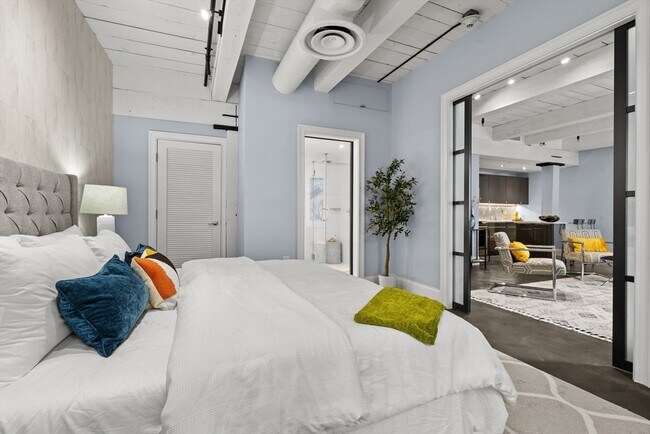 Building Photo - 90 Wareham St