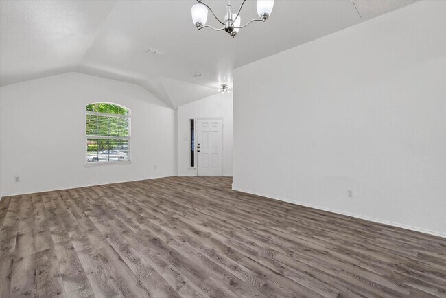 Building Photo - 154 High Harvest Rd
