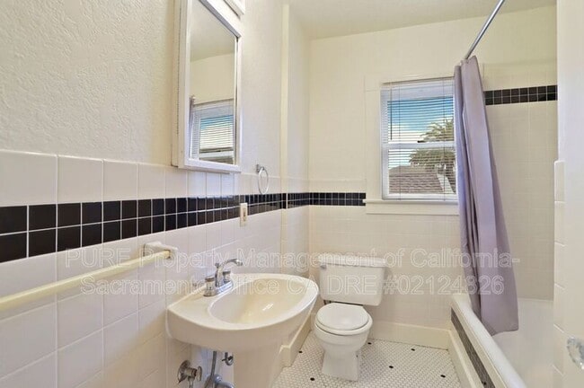 Building Photo - 2700 T St