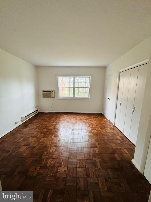 Building Photo - 3117 Martha Custis Dr