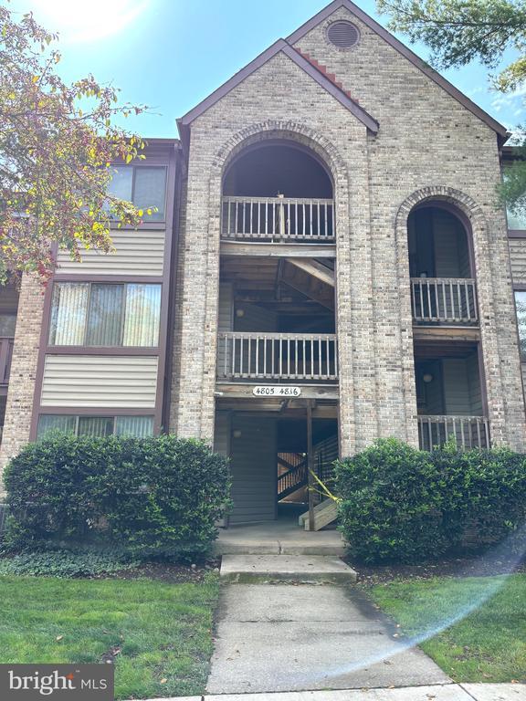 Building Photo - 4805A Aberdeen Dr