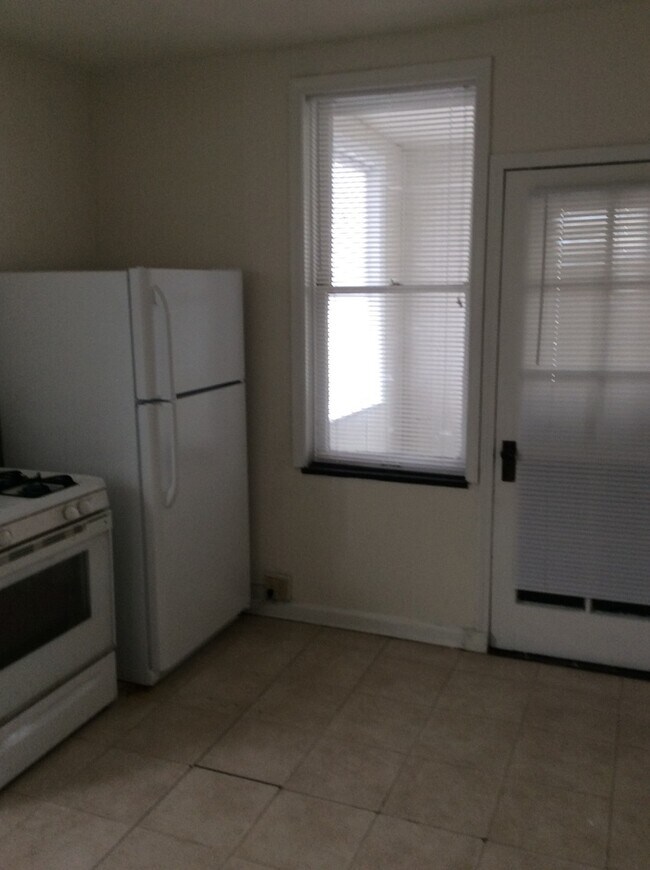 Building Photo - 4100 Virginia Ave