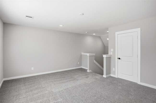 Building Photo - 6728 Parker Grv Ln