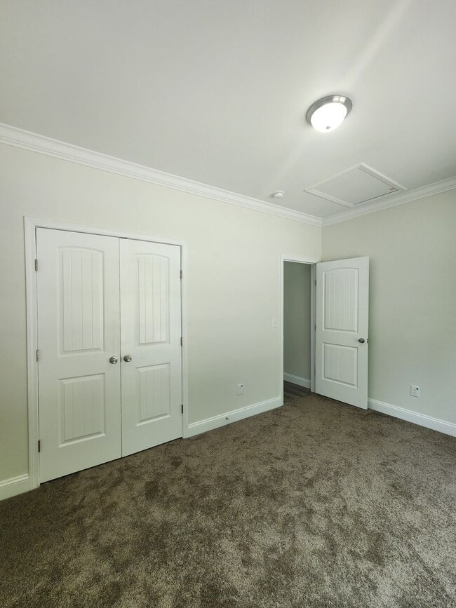 Building Photo - 68 Brevard Knoll Dr