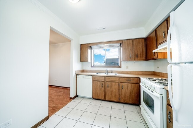 Building Photo - 15712 Peggy Ln