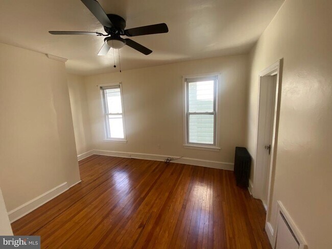 Primary Photo - 510 Quincy Ave