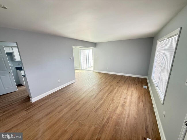 Building Photo - 1 Lehigh Ct