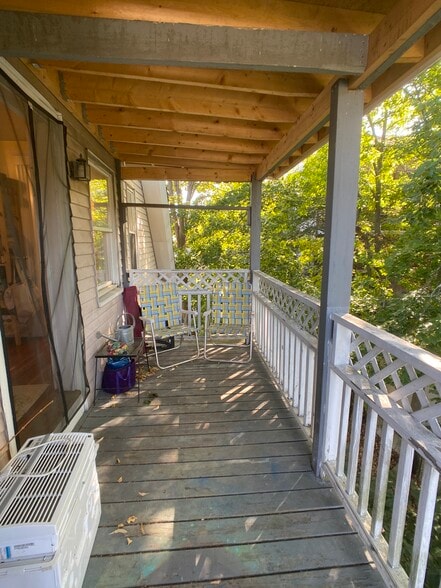 Building Photo - 8 Mendelssohn St