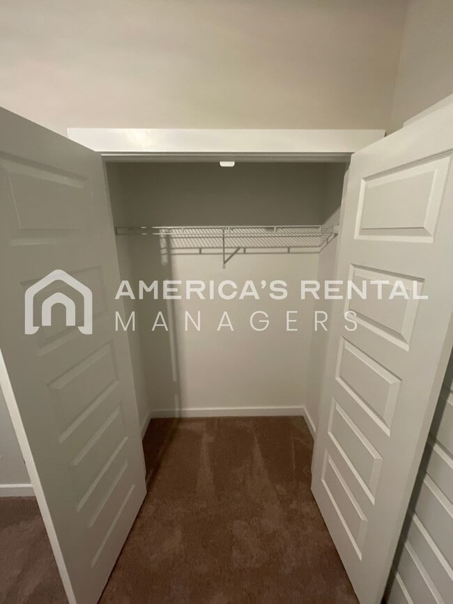 Building Photo - Home for Rent in Oak Grove, AL!!! View with 48 Hours Notice!