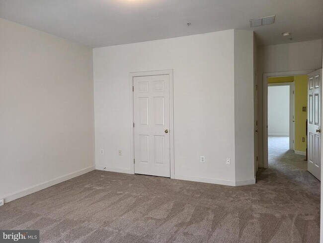 Building Photo - 14051 Rockingham Rd