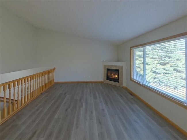 Building Photo - 16037 Flagstaff Ave W