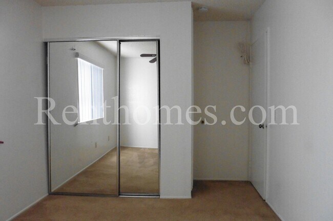 Building Photo - 7576 Winterwood Ln