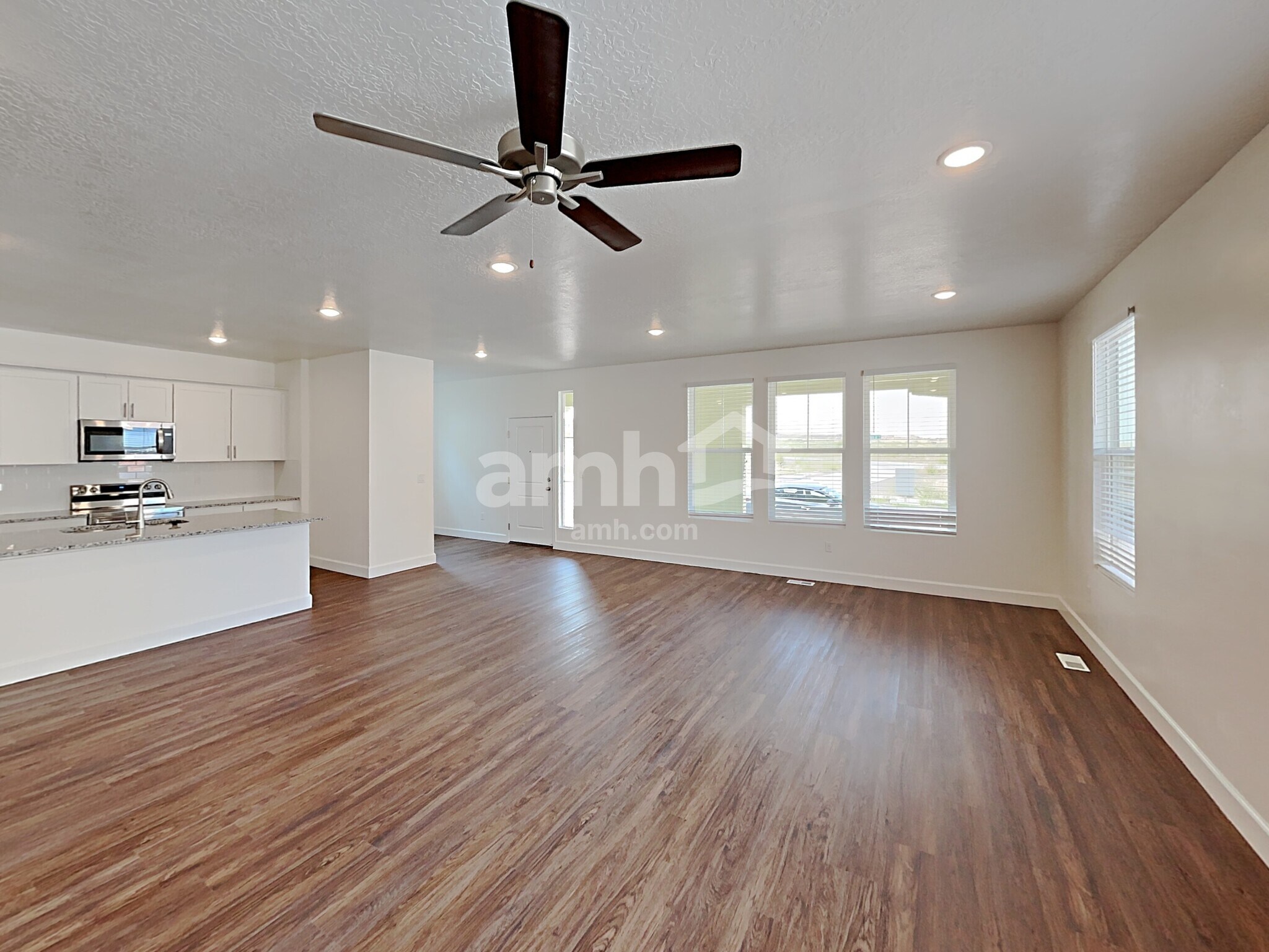 Building Photo - 6101 W Arranmore Dr