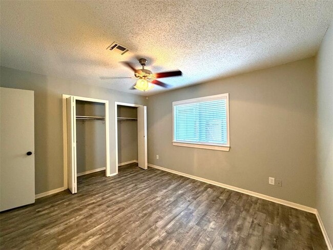 Building Photo - 317 W William Cannon Dr