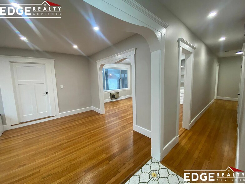 Building Photo - 80 Wallingford Rd