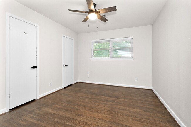 Building Photo - 5518 McKnight St