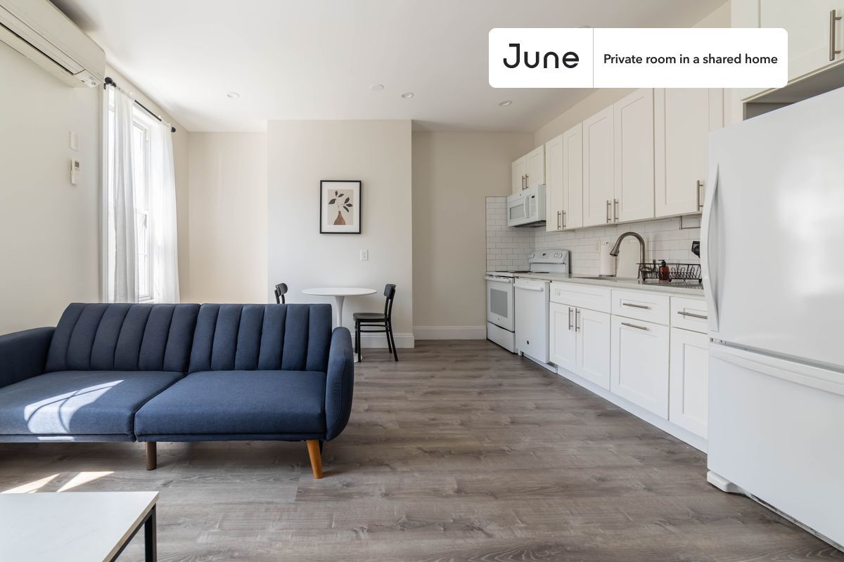 Building Photo - Room in Shared 2 bed/1 bath home in Greenpoint