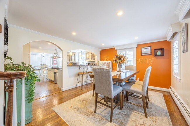 Building Photo - 4 Trotwood Dr