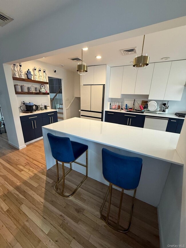 Building Photo - 23 Geoffrey Ln