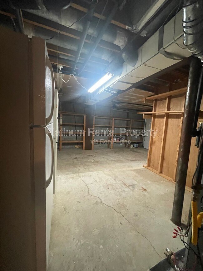 Building Photo - 2564 Timberly Dr SE
