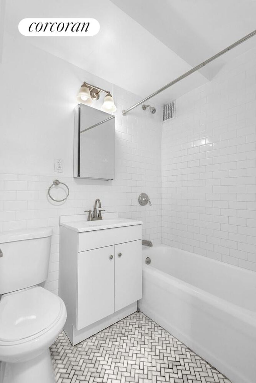 Building Photo - 99 Lafayette Ave