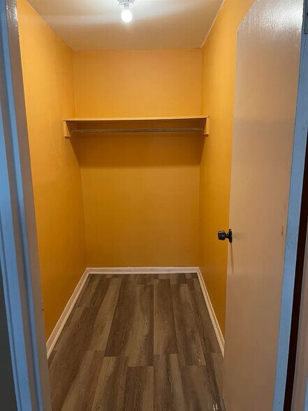 Building Photo - 2613 Bergenline Ave