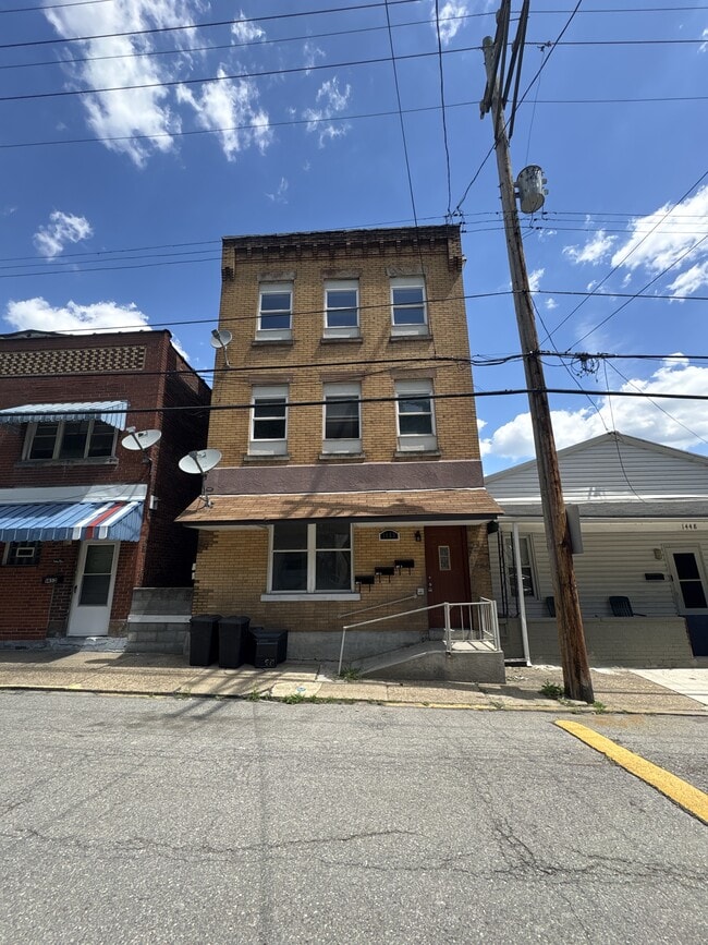 Building Photo - 1450 Fleming Ave