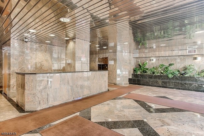 Building Photo - 1000 Gates Ct