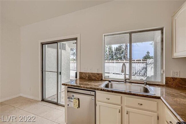 Building Photo - Charming Single-Story Home in Gated Community with Resort-Style Amenities!