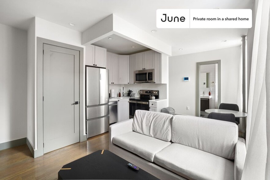 Building Photo - Room in Shared 2 bed/1 bath home