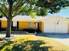 Building Photo - 6540 Meadowlark Ln E