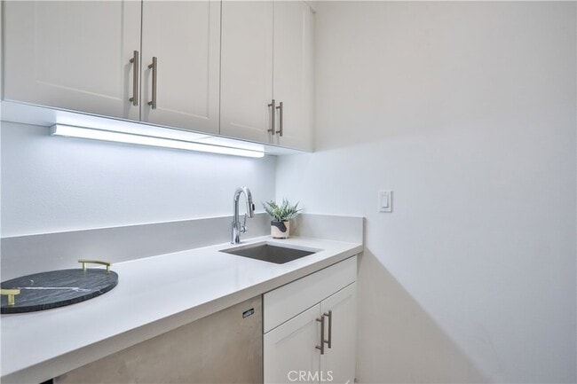 Building Photo - 224 Babson Ct