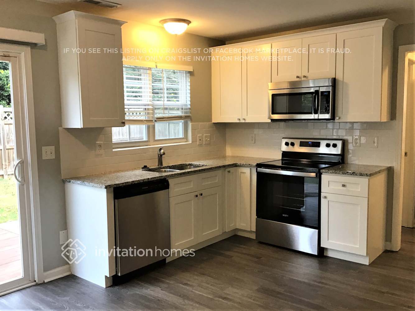 Building Photo - 5207 Little Sandy Dr